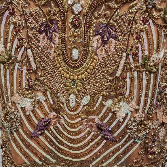 PAKISTANI PARTY WEAR - Picture 4 of 4